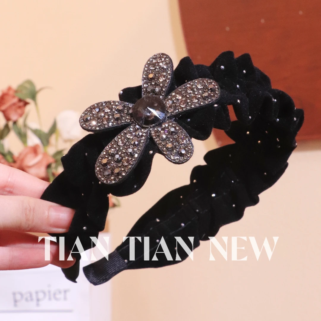 A047黑色蝴蝶丝绒褶皱发箍女2024年新宽边高颅顶压发头箍发卡头饰