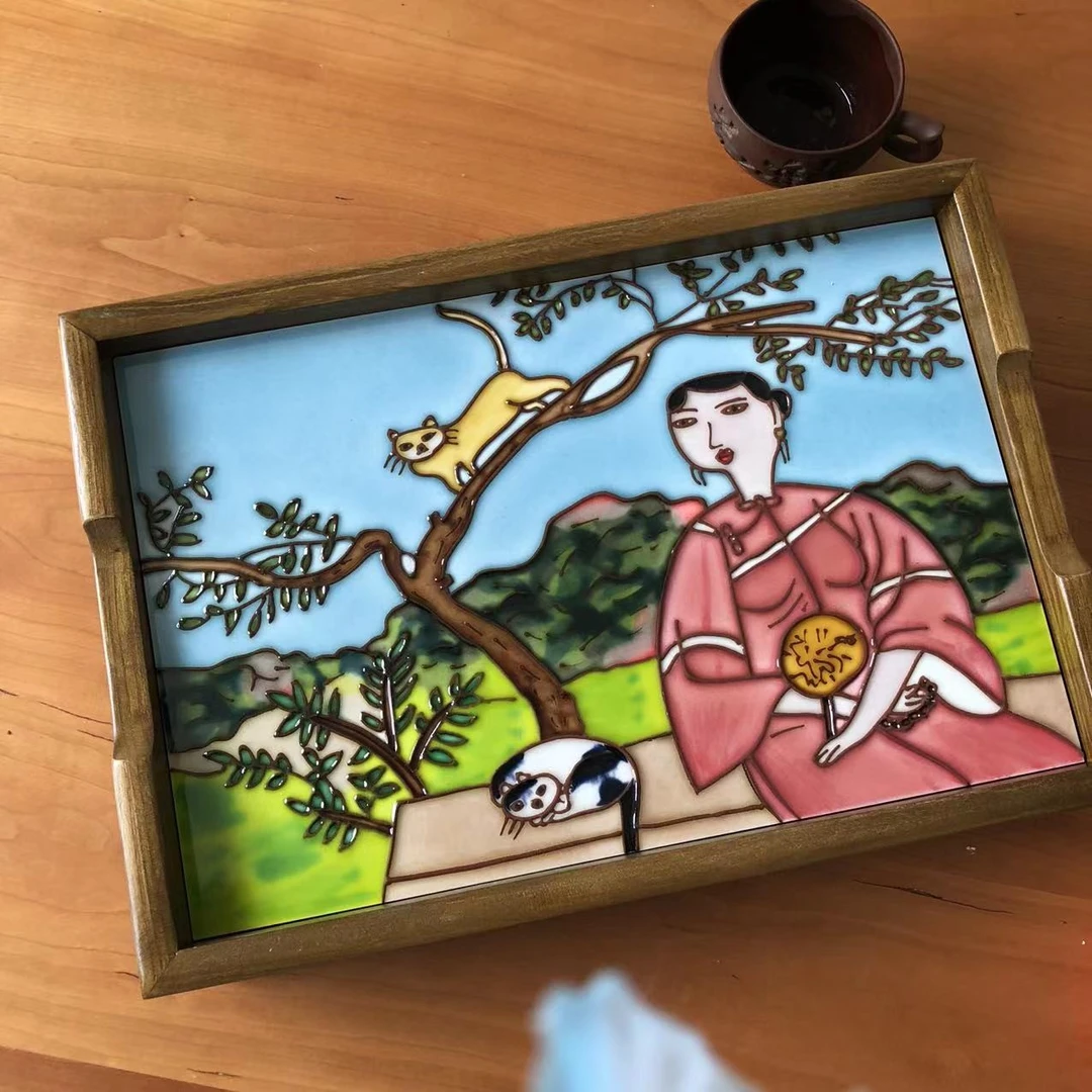 托盘茶盘餐具蓝地天空美女树猫