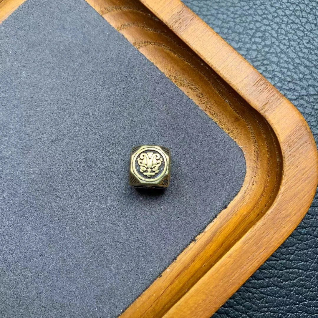 113黄铜六方顶珠腰住大孔道四方神兽青龙白虎朱雀玄武文玩配饰