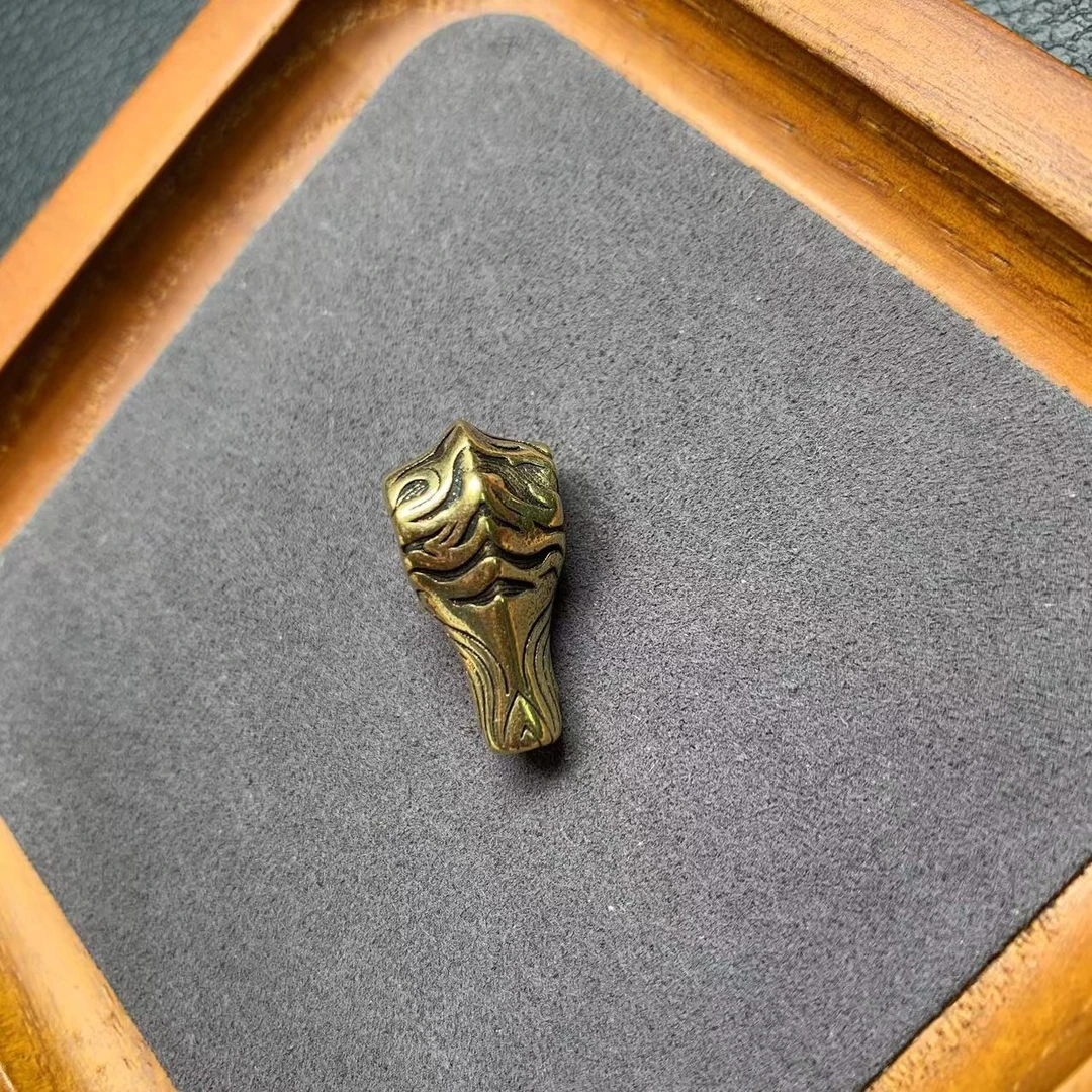 008黄铜虎纹三通柏香籽星月菩提猴头椰蒂小金刚佛头文玩配饰