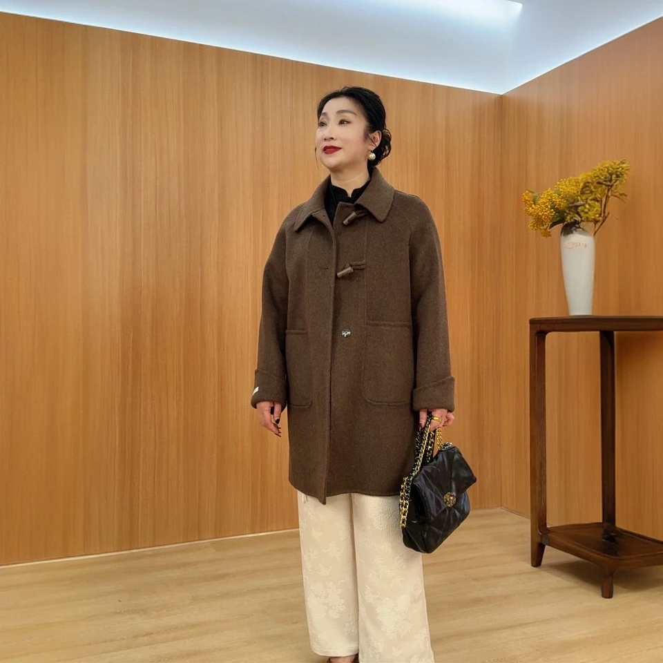 旭丹妮翻领羊毛大衣2024秋冬新款高端气质羊毛外套骆驼绒女2402