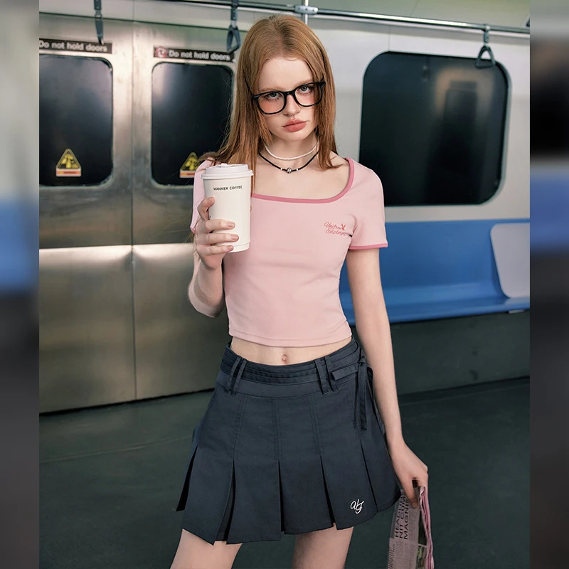 0002【金拐子专属】UNIFREE复古辣妹减龄方领短款T恤U242G317G1W1