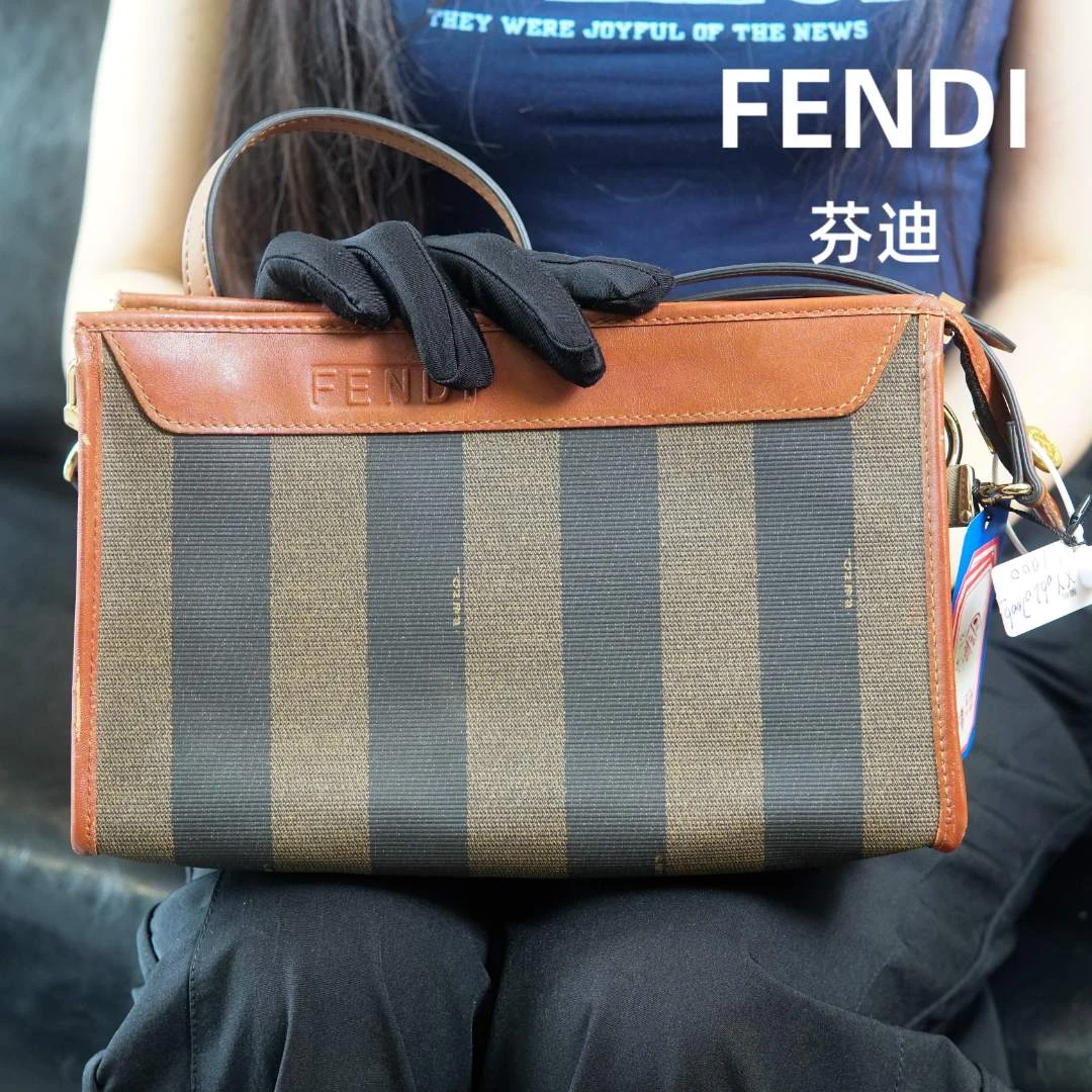 95新 FENDI/芬迪 斜挎包/YXXY06207006/09