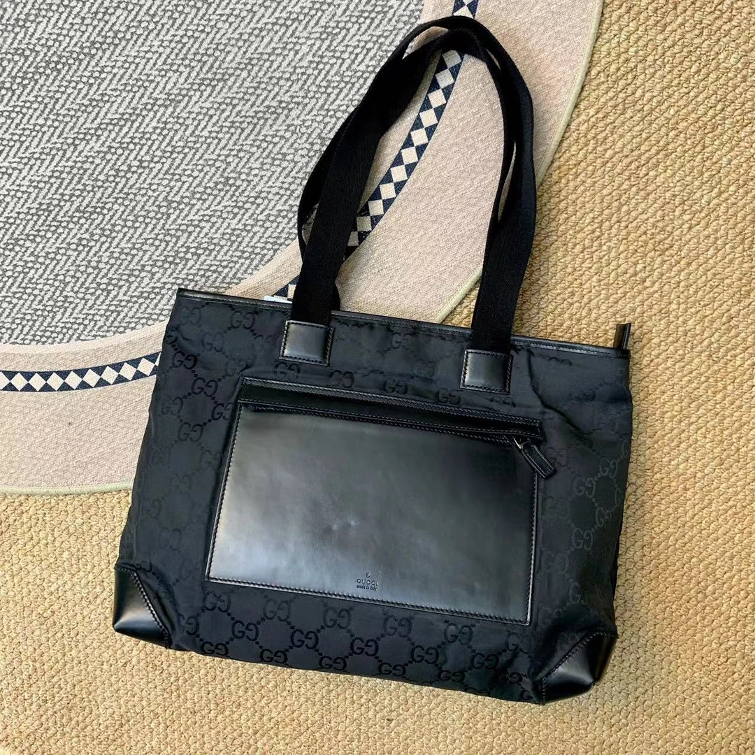 95新 GUCCI/古驰 XM/老花暗纹拼黑皮 简约 单肩包/MH07813047