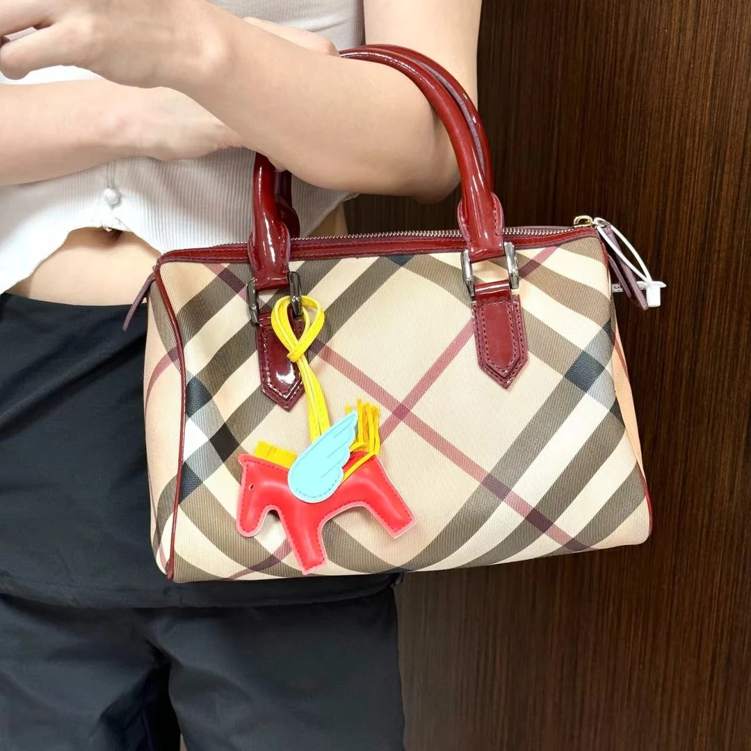 95新 BURBERRY/博柏利 XM/经典红色格纹保龄球波士顿/MZ07625079