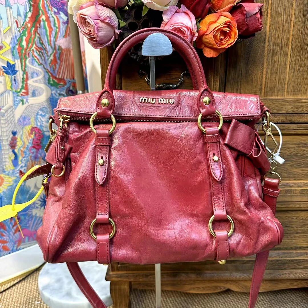 95新 MIU MIU/缪缪  XM/樱桃红高级感时尚机车手提包/FF08613443