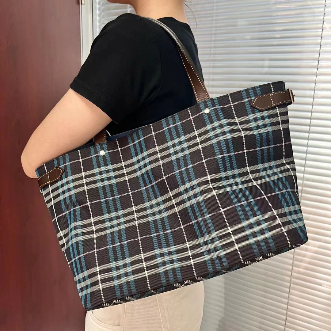 95新 BURBERRY/博柏利  XM/休闲格纹拼棕皮托特包/JY08722549