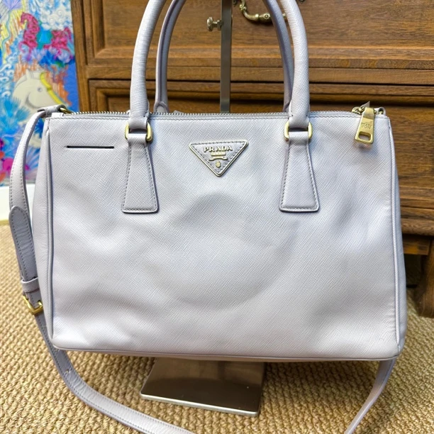 95新 Prada/普拉达 XM/薄雾紫杀手气质百搭斜挎手提包MH05831033