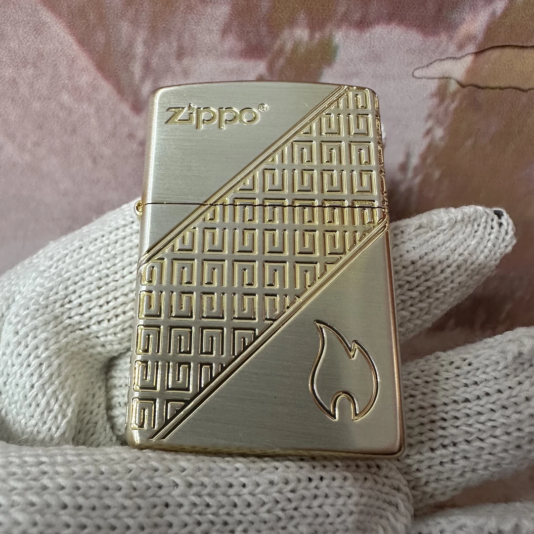 ZIPPO常规机打火机-常规镀白金-火焰之神-经典防风个性DY9902DK
