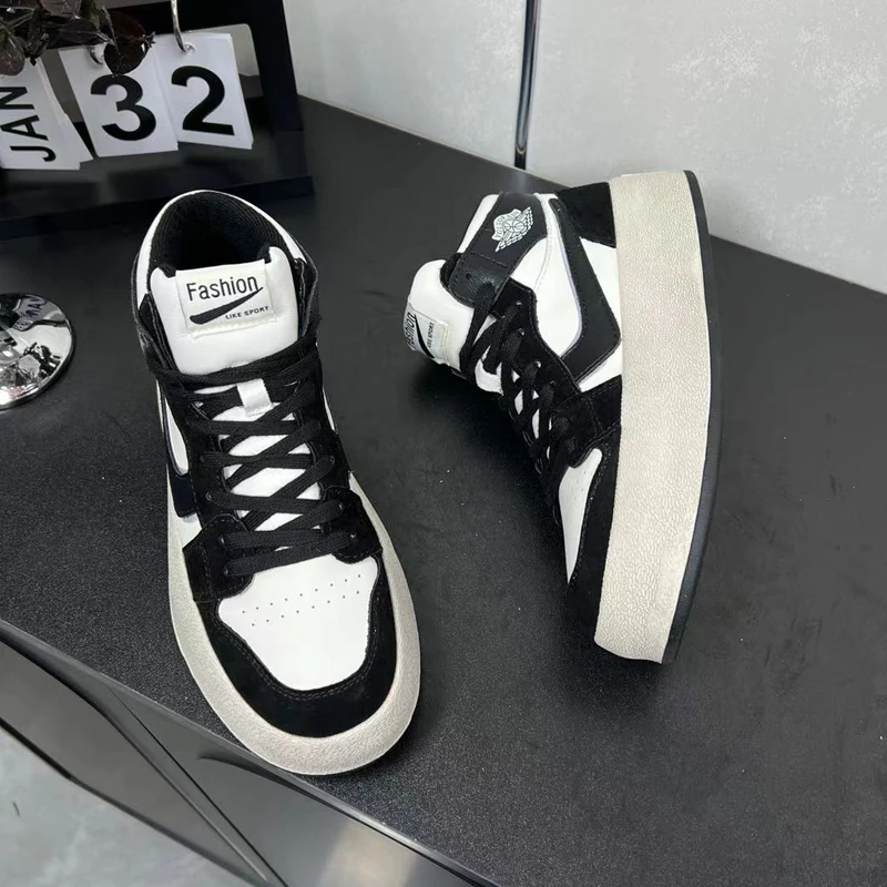 捡漏~四季款休闲厚底高帮板鞋百搭舒适小白鞋