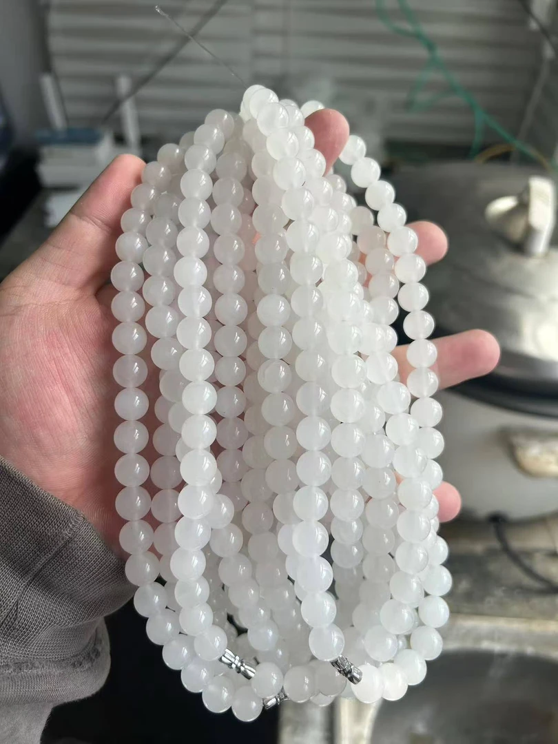 天然新疆天山翠妈妈链，国风款脖颈链，颜色微差，纹路随机，拍一发一