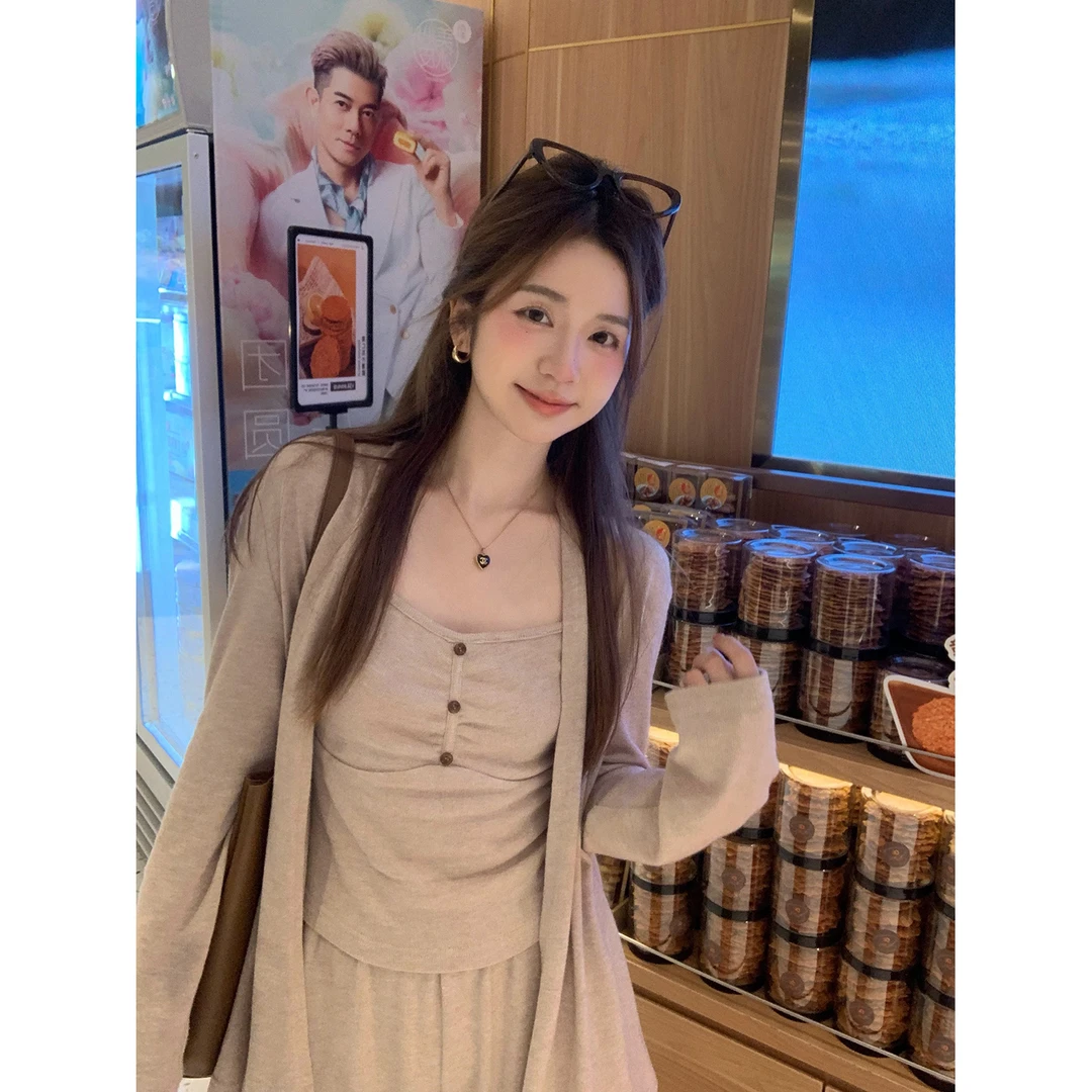 陳文文xenl【慵懒时光】长袖针织套装女吊带开衫裤子三件套39243TZ4