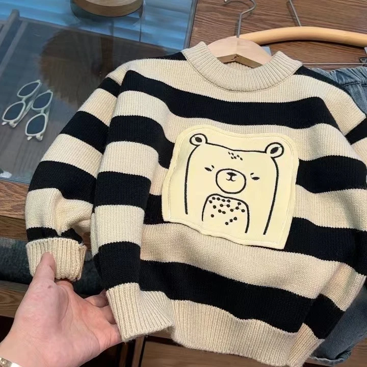 现货 2024秋冬新品儿童毛衣条纹男童套头黑色圆领黑白毛衫时尚