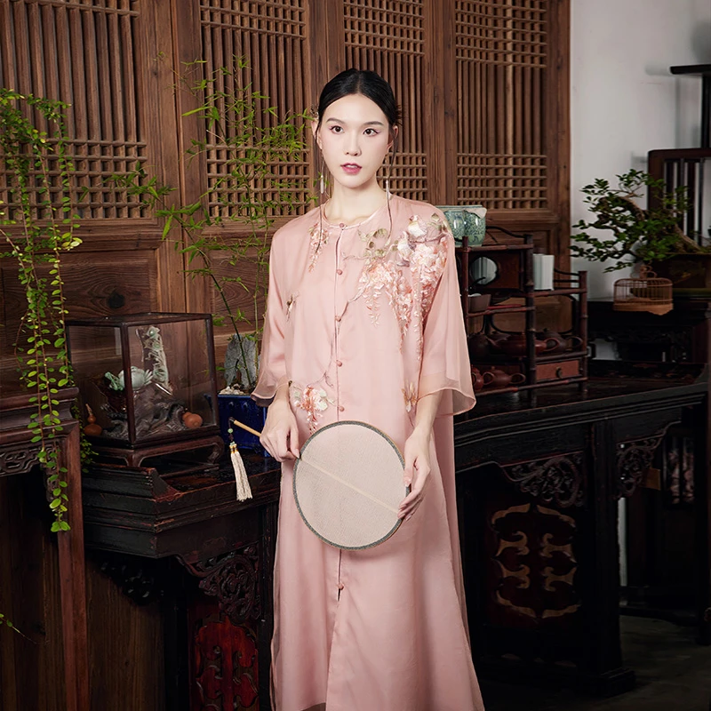 陌遇中国风优雅100%桑蚕丝欧根纱绣花中开旗袍连衣裙M236730