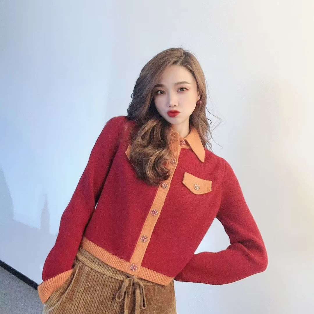 GIRDEAR/哥弟新品复古气质时髦安百搭可拉红翻领开衫毛衣1499222