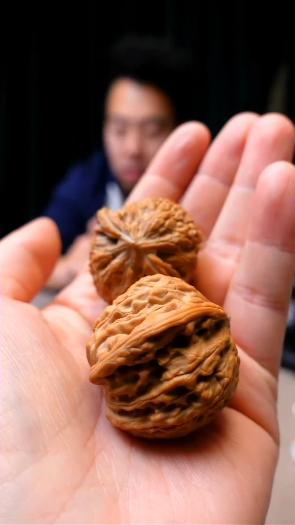 【闪购商品】文玩核桃把件36+磨盘
