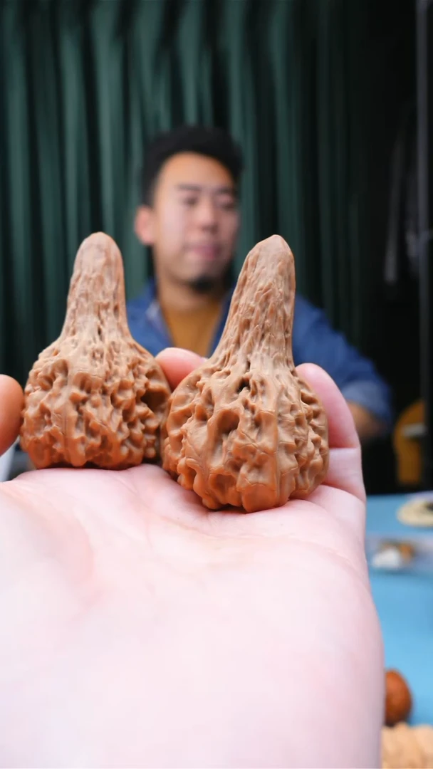 【闪购商品】文玩核桃把件37独头蒜核桃一对