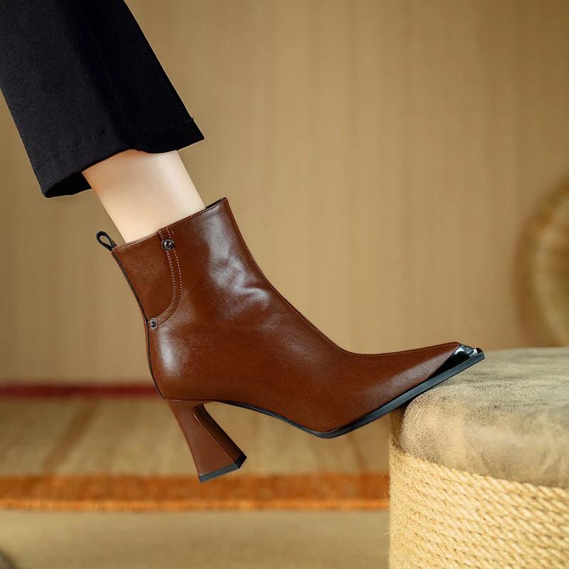 牛皮 跟高7CM 秋冬季时尚英伦风气质羊羔毛尖头粗跟高跟真皮短靴