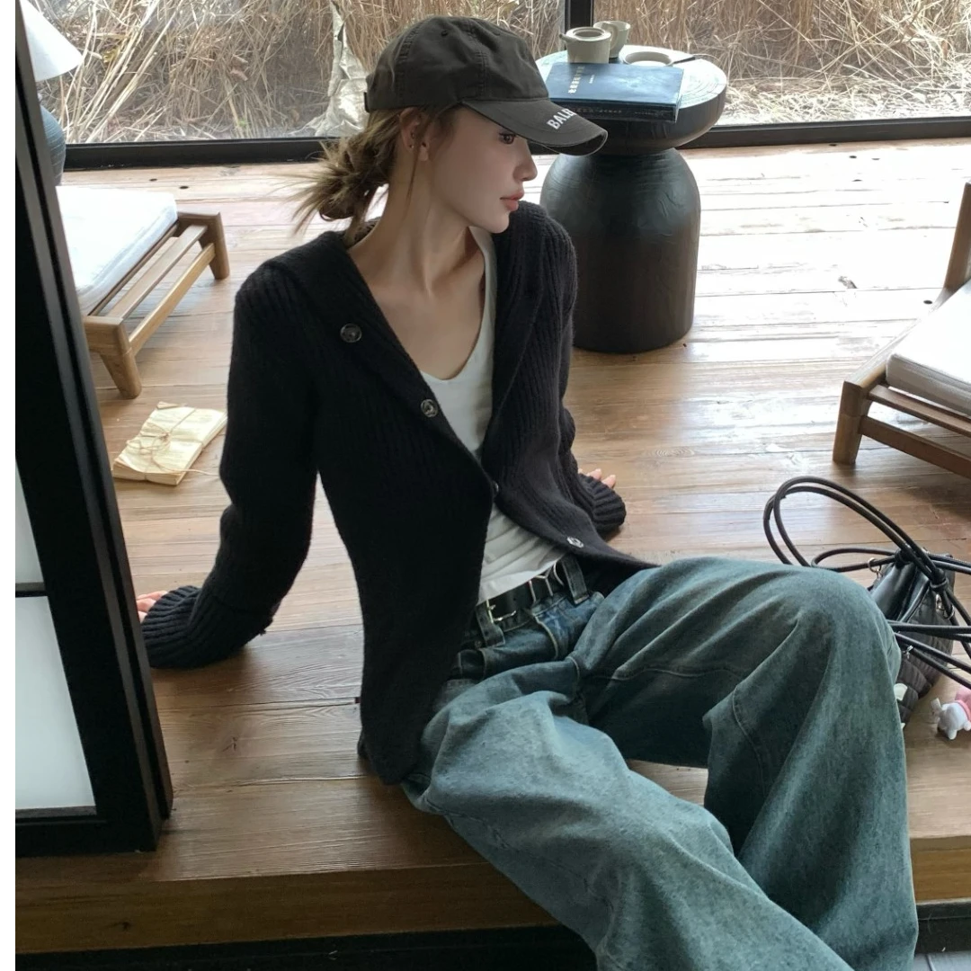 番茄妹妹Tomatosister重磅900克连帽坑条慵懒开衫纽扣设计毛衣女