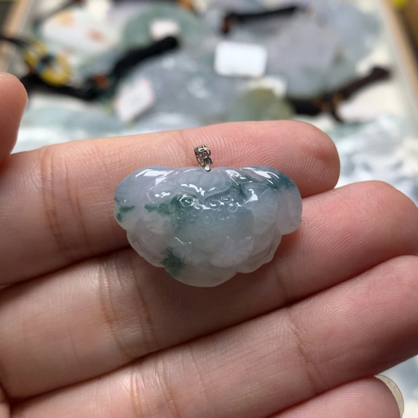 【闪购商品】翡翠颈饰未镶嵌