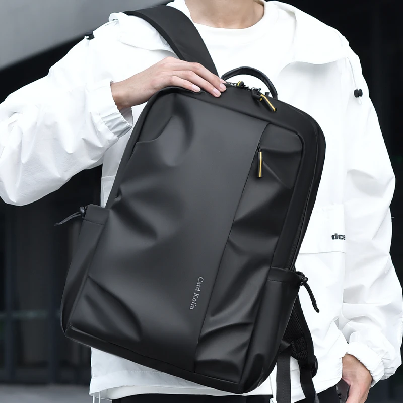 质感新款双肩背包男士休闲防水大容量通勤电脑包潮时尚学院风书包