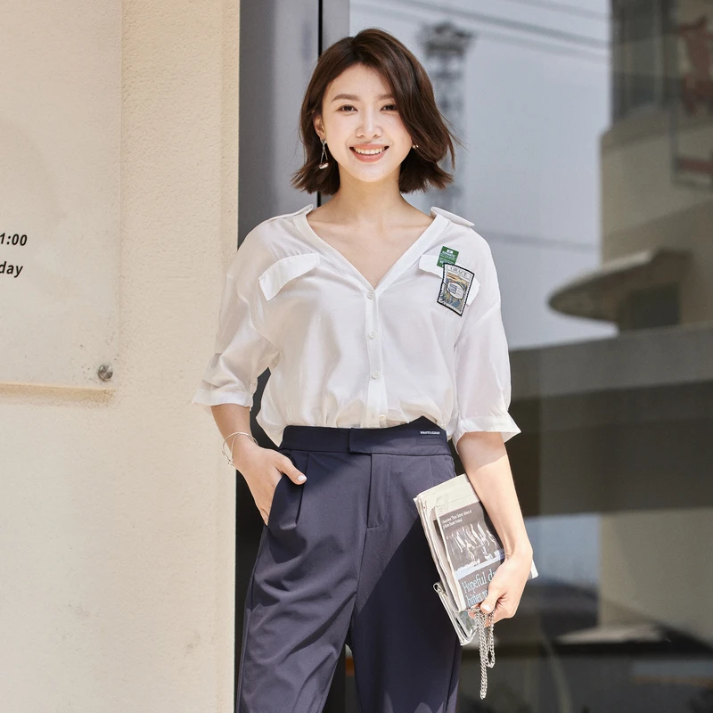 XG雪歌通勤简约白色短袖衬衫夏季新款贴布设计宽松休闲上衣女
