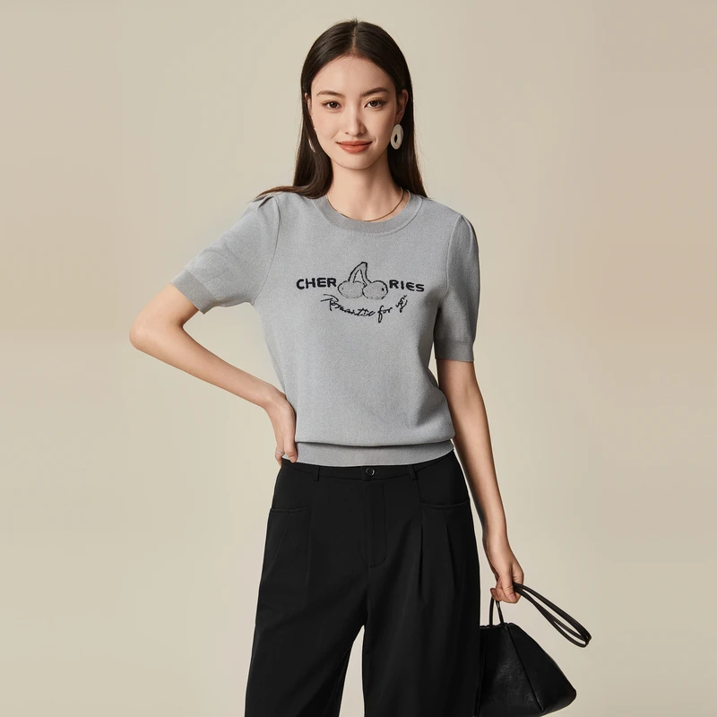 XG雪歌创意绣花设计毛针织衫春季新款灰色修身套头短袖毛衫女