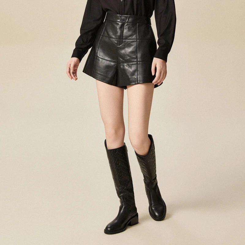XG雪歌街头风黑色皮质休闲裤冬季新款通勤简约高腰直筒短裤女