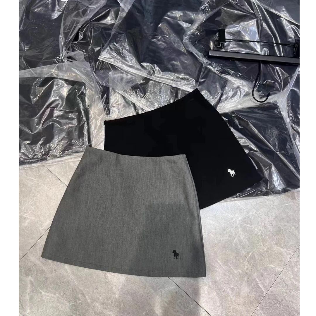 秋冬加厚小马刺绣包臀裙学院风高腰a字裙西装短裙百搭半身裙韩版