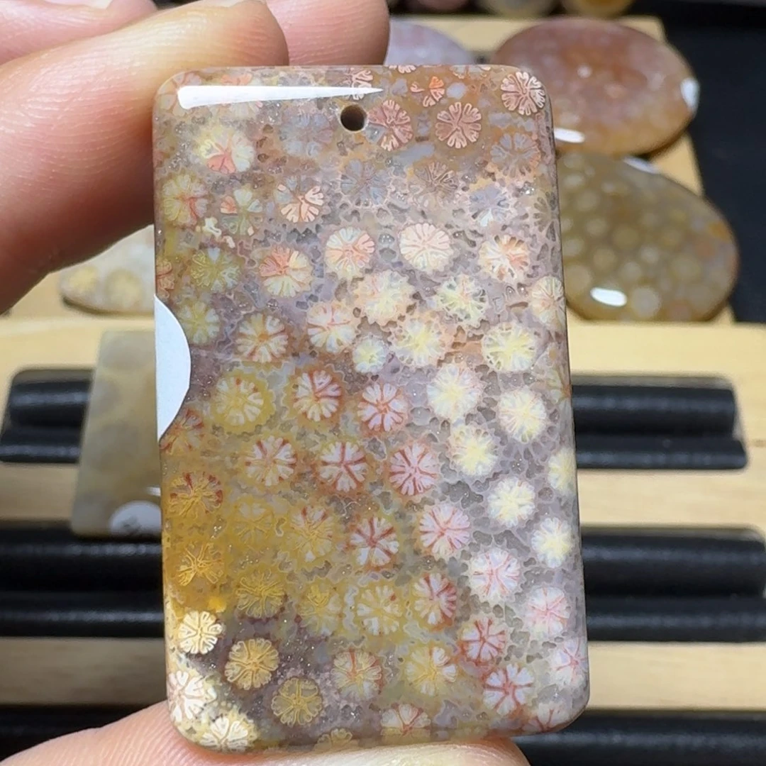 硅化玉彩花花未镶嵌