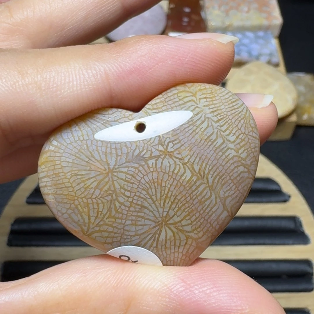 硅化玉美凤尾爱心未镶嵌