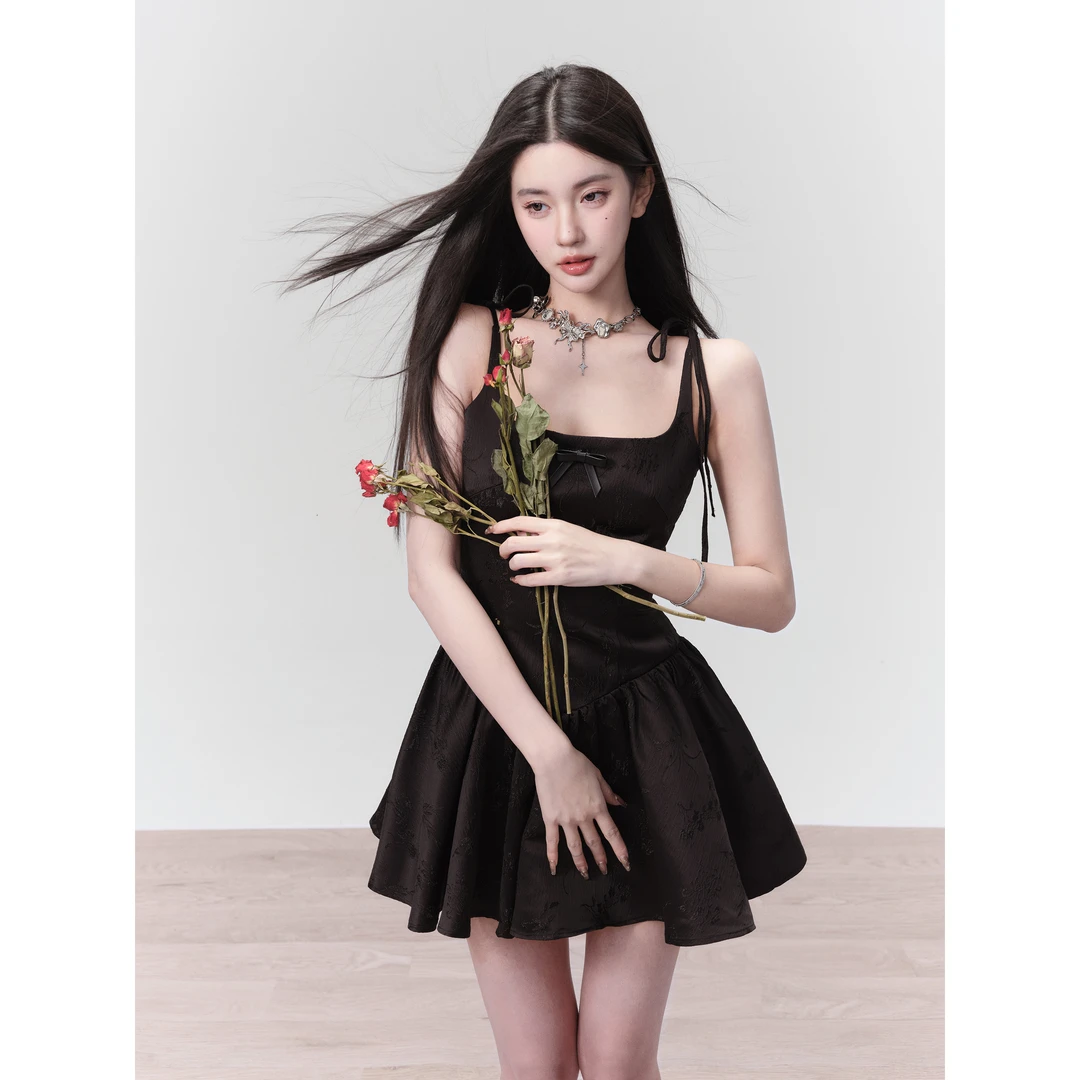 Fragile Heart【直播专属】易碎商店黑白提花蓬蓬裙辣妹连衣裙