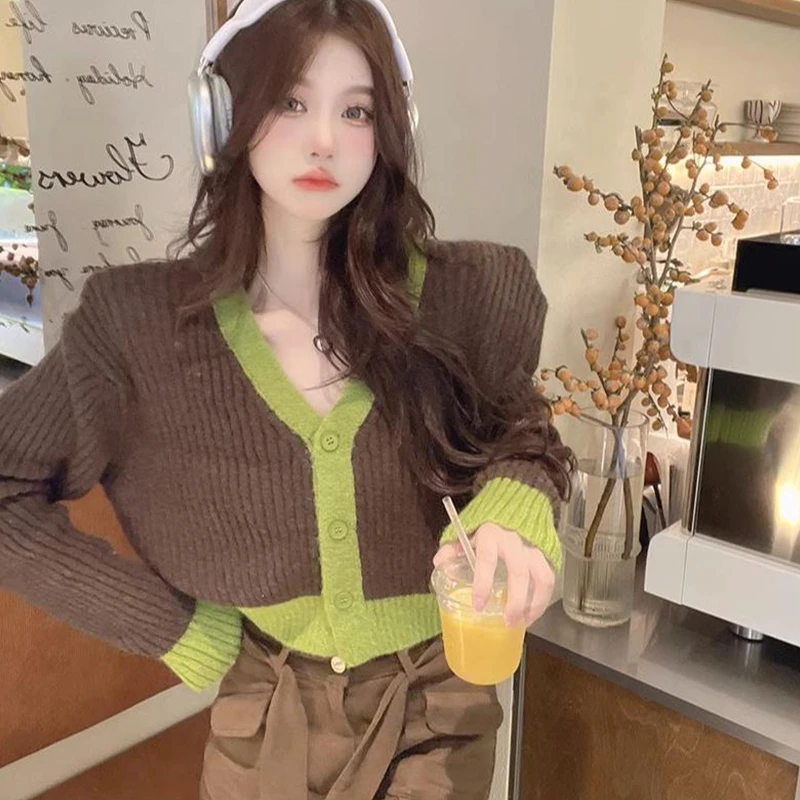 早秋短款撞色v领慵懒针织开衫毛衣外套女小个子温柔系穿搭上衣潮