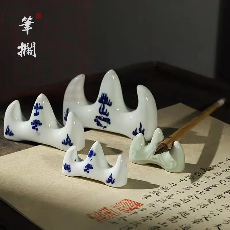 景德镇青瓷陶瓷毛笔笔山笔枕国风简约创意笔挂放毛笔的山形笔架