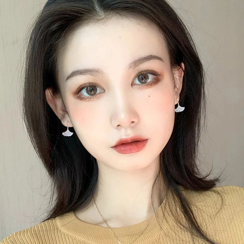 铜合金耳饰 耳环女韩版清新银杏叶个性森系树叶子耳坠精致简约ins