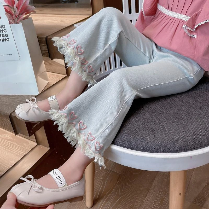 女童韩版爱心喇叭裤春季2025新款儿童洋气时髦春装女宝宝百搭裤子