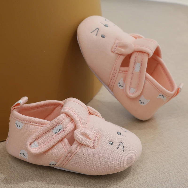 婴儿鞋小宝宝鞋春秋季软底布鞋外出步前鞋防滑不掉6-8-9-12个月10