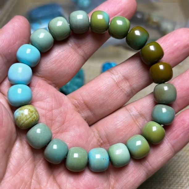 原矿绿松石高瓷绿老型手串37克