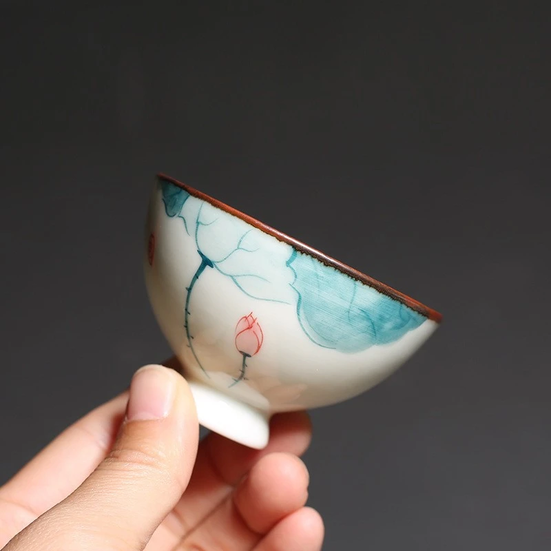 手绘荷花品茗杯陶瓷单杯家用功夫茶具主人个人杯喝茶杯简约小茶盏