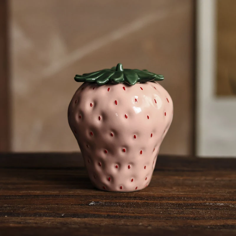 【陶珊居】 粉色草莓茶叶罐（Q2898）