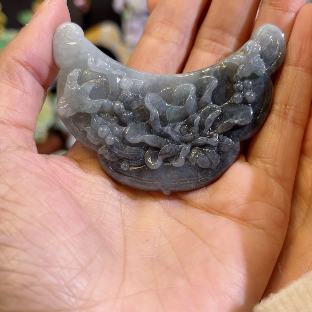 翡翠颈饰未镶嵌待编款