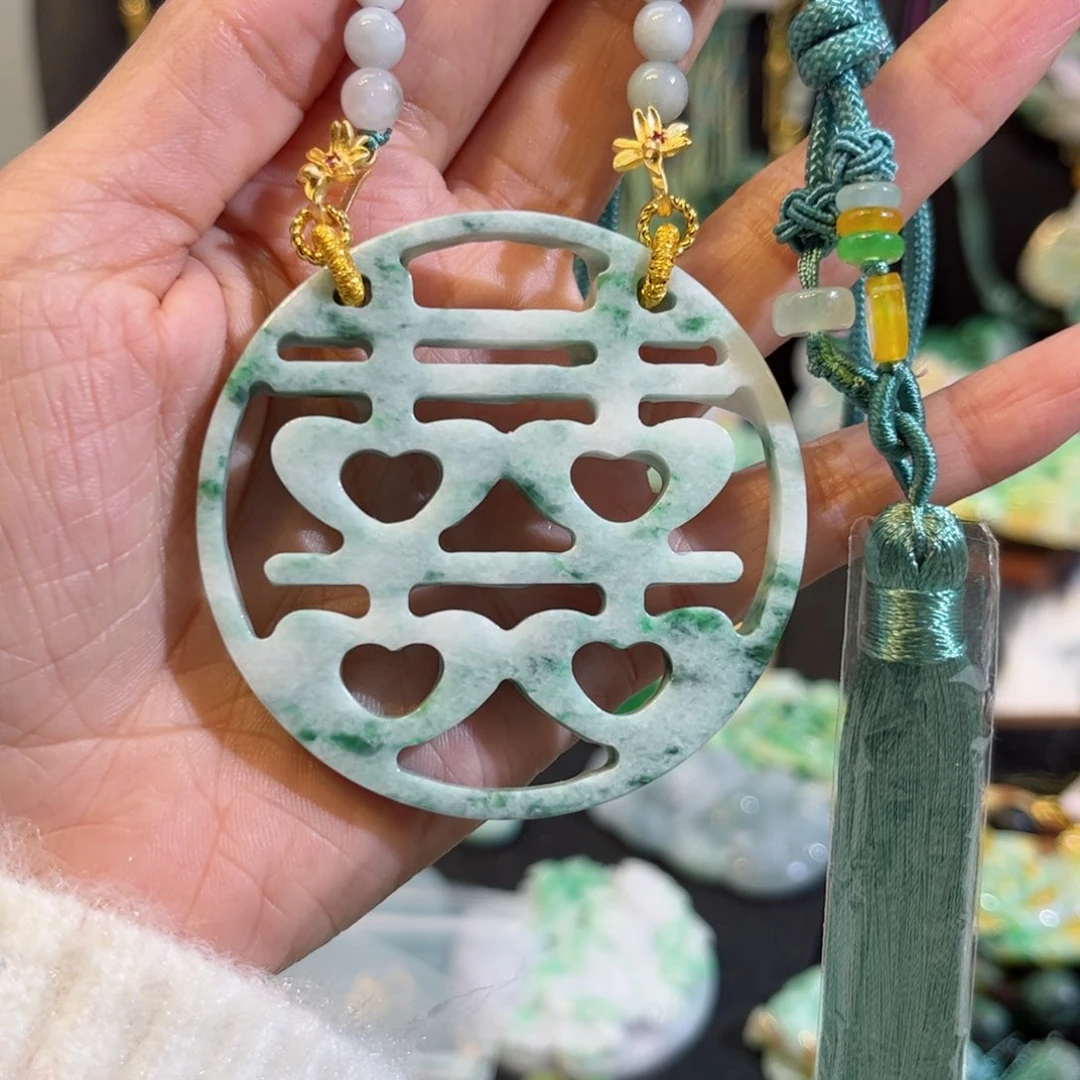 翡翠颈饰未镶嵌待编款