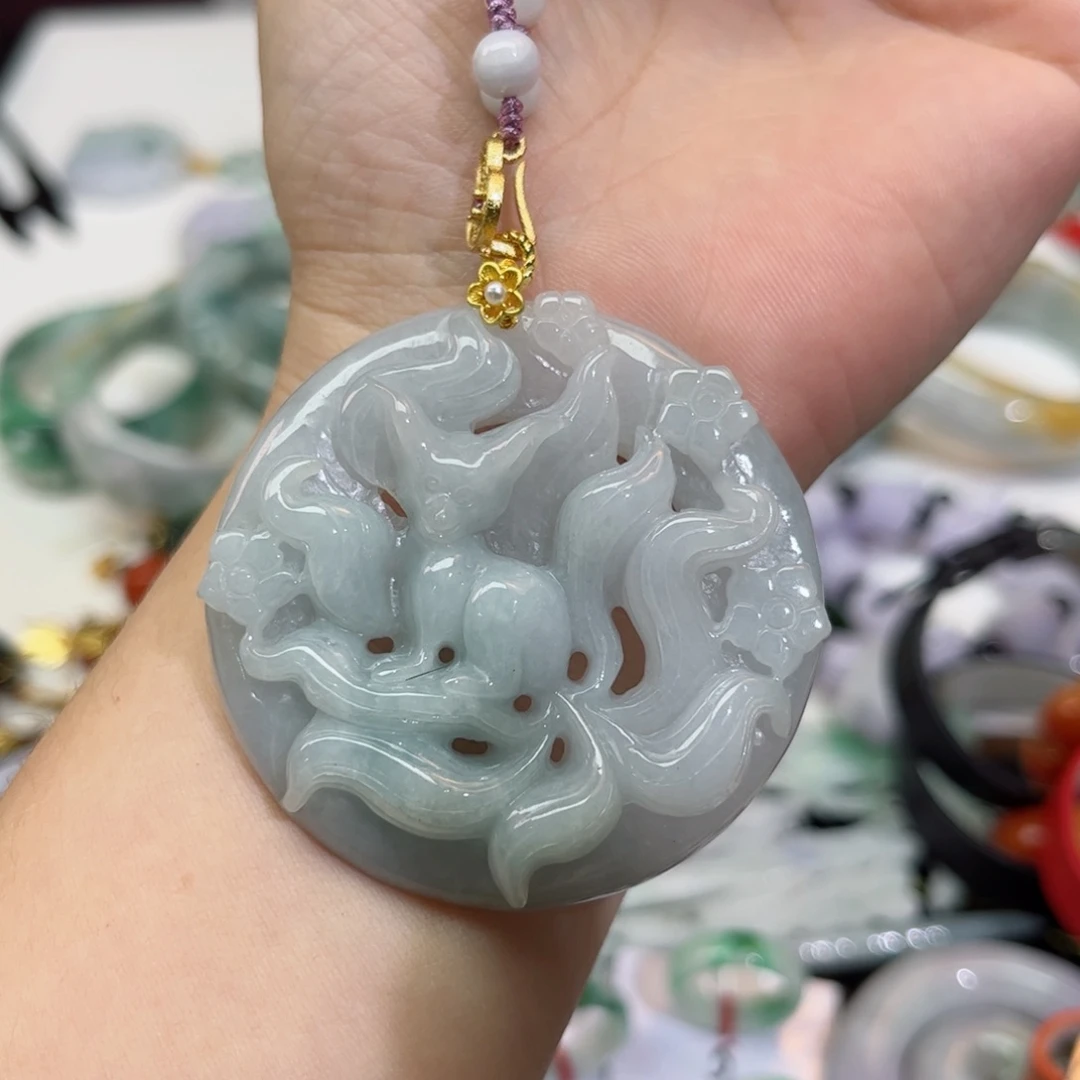 翡翠颈饰未镶嵌待编织