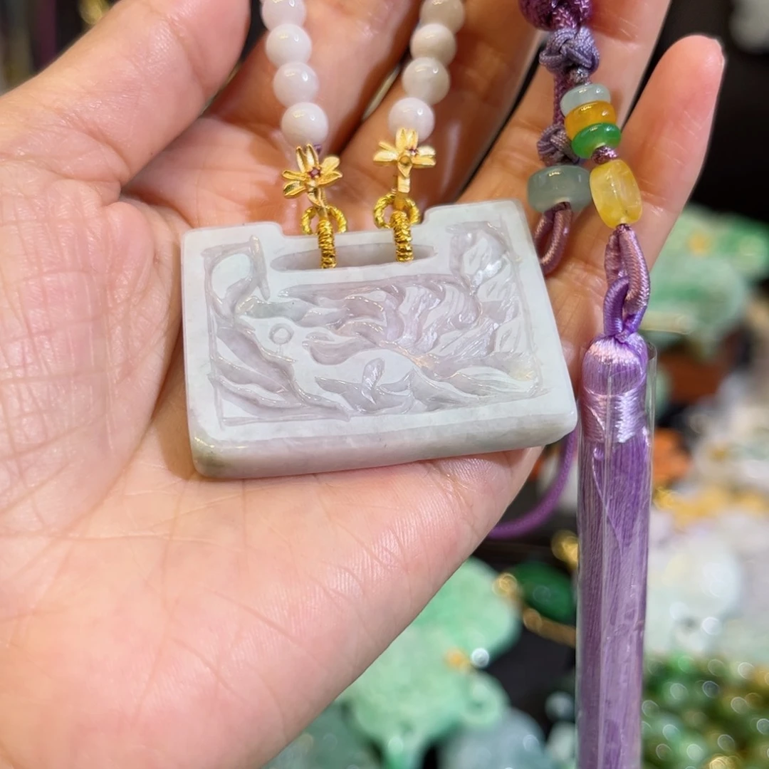 翡翠颈饰未镶嵌待编款