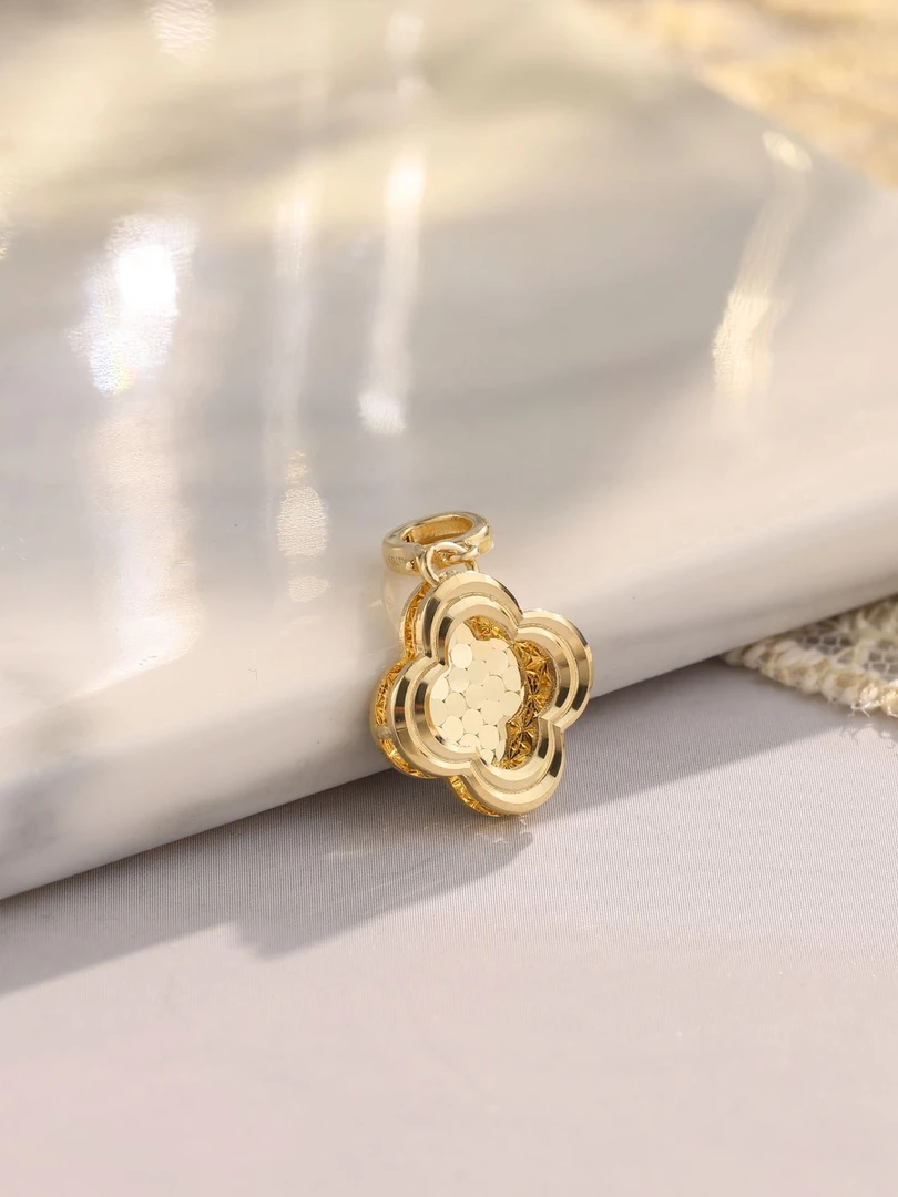 18K金蜂巢切割工艺幸运草吊坠万能扣/12.6MM轻奢时尚百搭精致双面