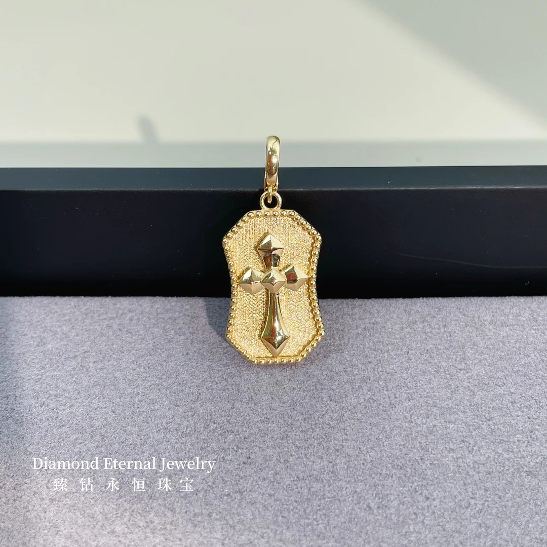 18K金鸢尾花/十字架方牌吊坠万能扣浅金色立体复古时尚个性百搭