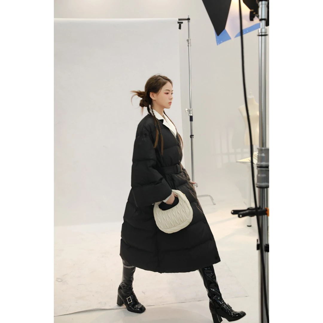 LW202251   黑巧扣长款羽绒服