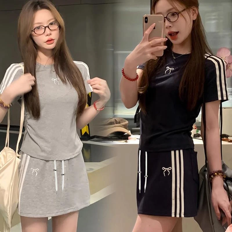 孕妇休闲运动套装三条杠蝴蝶结短袖体恤夏季显瘦宽松半身裙两件套