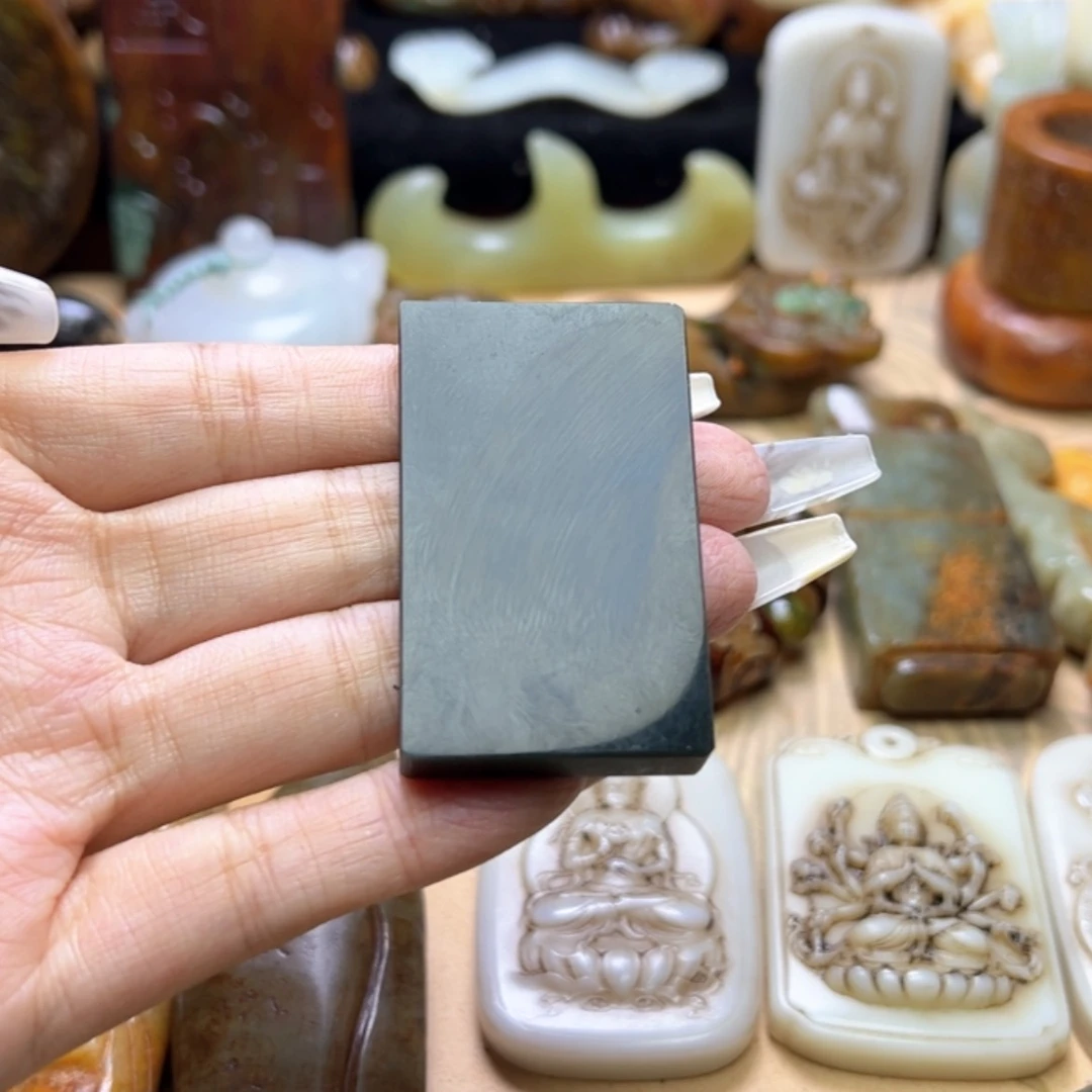 【闪购商品】蛇纹石玉颈饰未镶嵌