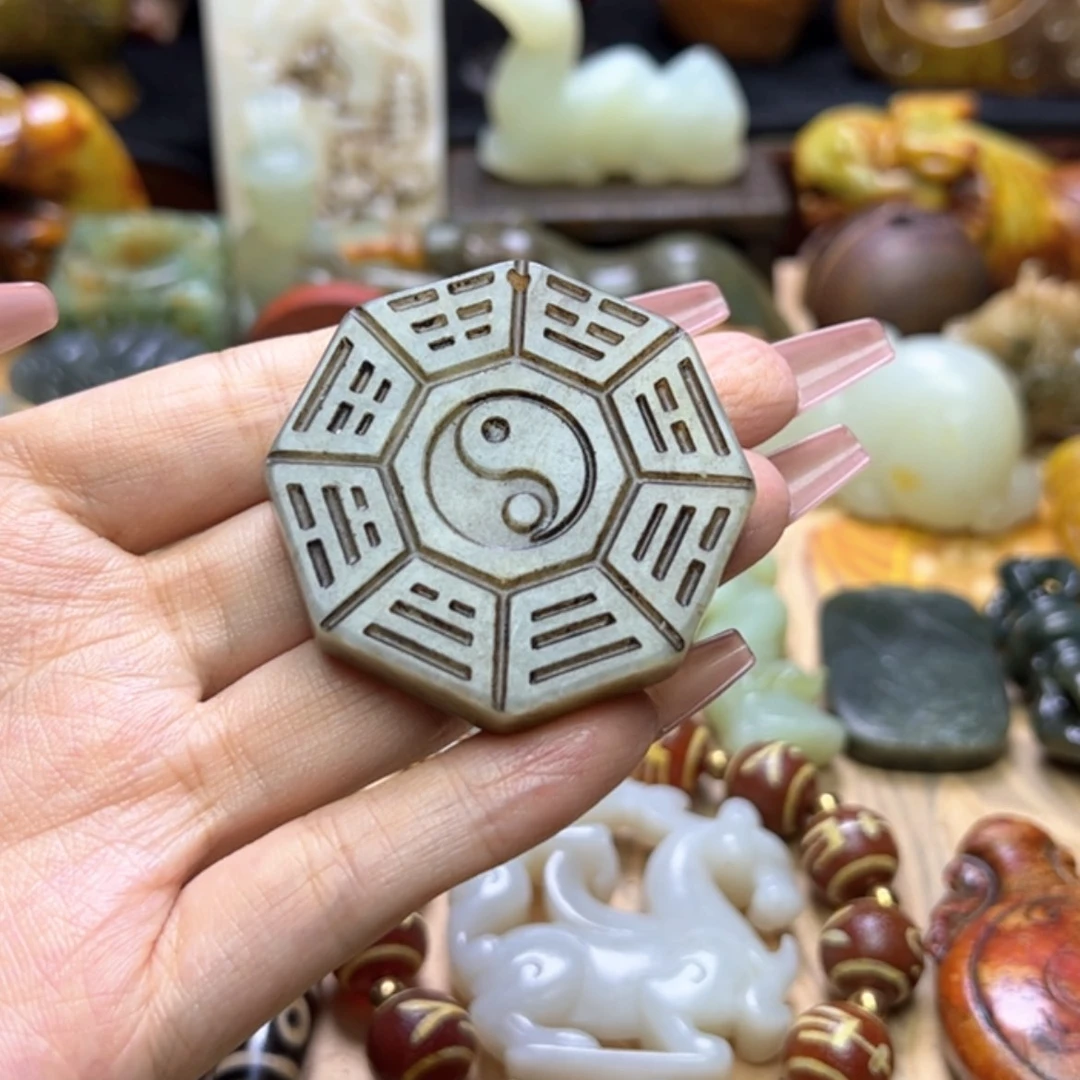 【闪购商品】蛇纹石玉颈饰未镶嵌